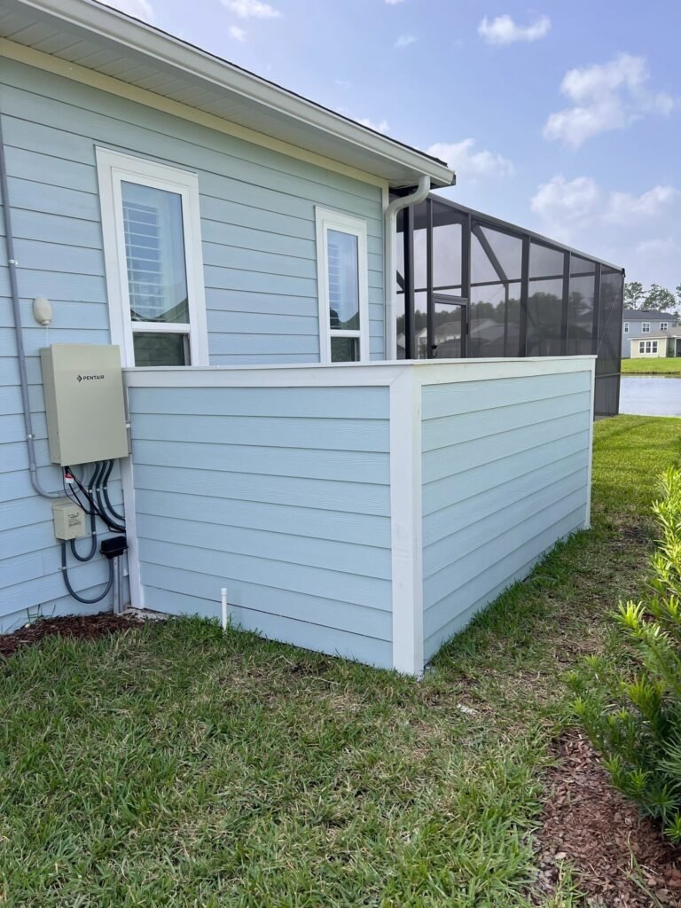 Garbage hide or pool pump hide fence installers in Jacksonville